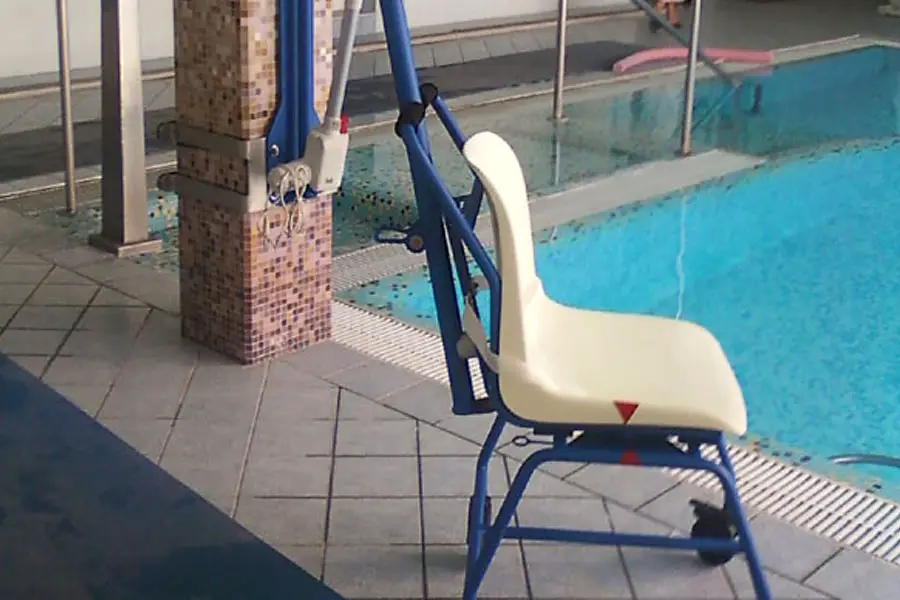 Elevadores para piscinas - Grúa movilidad reducida - GARU