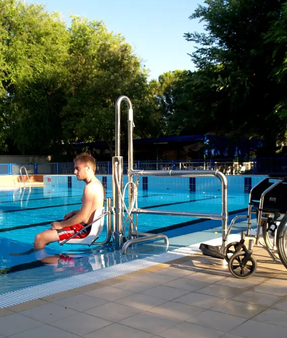 Elevadores para piscinas - Grúa movilidad reducida - GARU